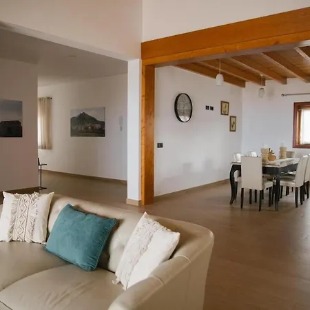 Apartment - Upper Deck Double Private In Barbuja *