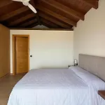 - Upper Deck Double In Barbuja Apartamento *