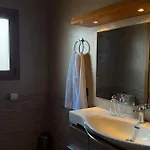 - Upper Deck Double Private In Barbuja