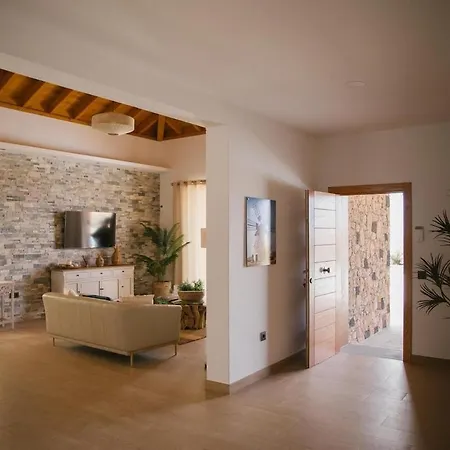 - Upper Deck Double Private In Barbuja * Tefía