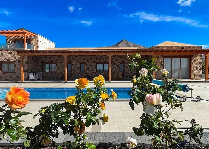 - Upper Deck Double In Barbuja Apartment Tefia