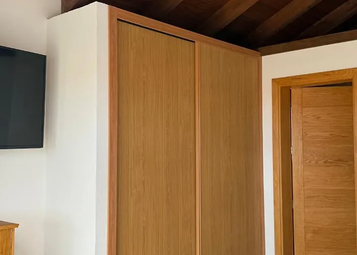 Apartment - Upper Deck Double In Barbuja